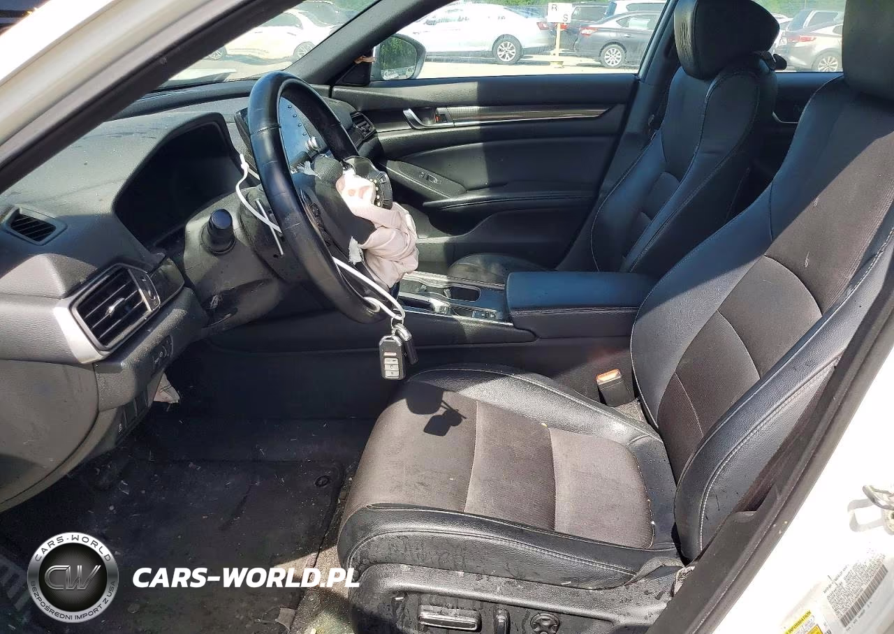 2018 Honda Accord Sport VIN:1HGCV1F37JA260589 - 7