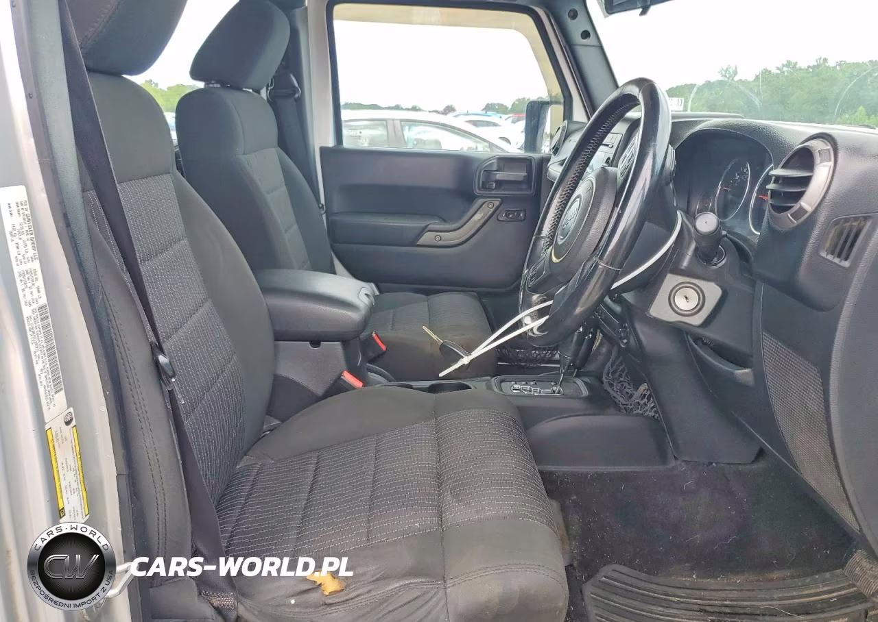 2012 Jeep Wrangler Unlimited Sport VIN:1C4BJWKG5CL242725 - 7