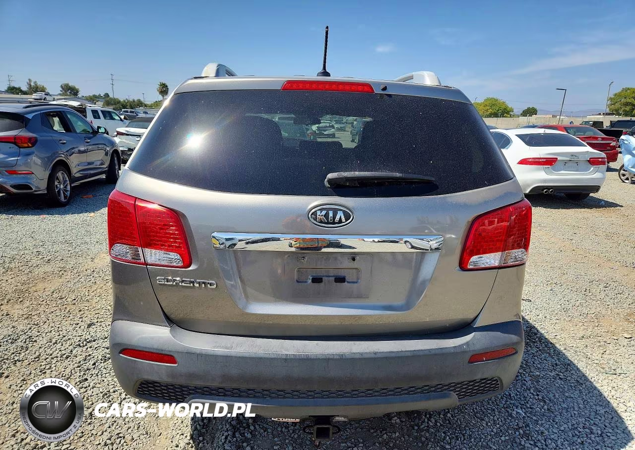 2011 Kia Sorento Lx VIN:5XYKT4A22BG175662 - 6