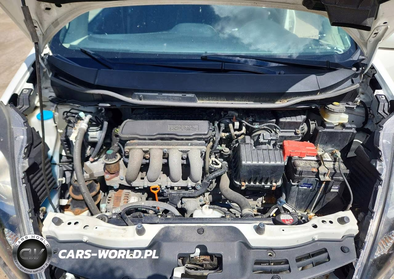 2013 Honda Fit Sport VIN:JHMGE8H54DC071090 - 11
