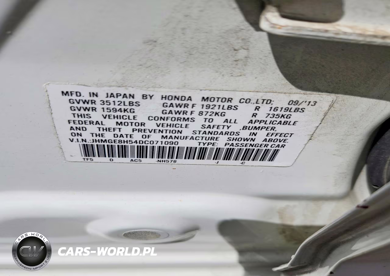 2013 Honda Fit Sport VIN:JHMGE8H54DC071090 - 13