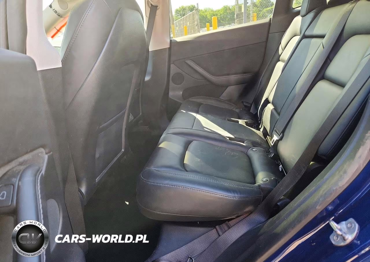2021 Tesla Model Y VIN:5YJYGDEE3MF266226 - 10
