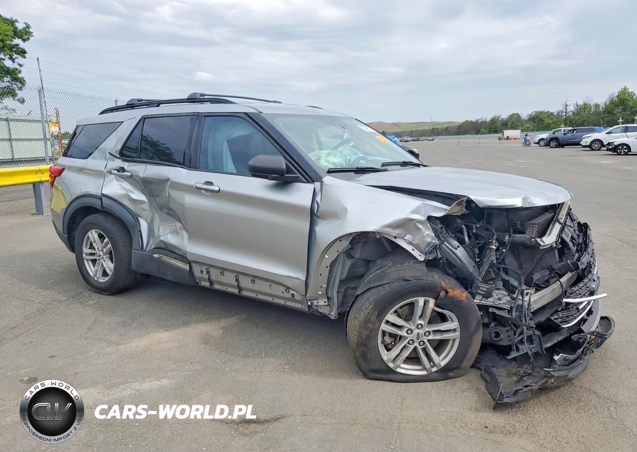 2020 Ford Explorer Xlt VIN:1FMSK8DH6LGA31858 - 4