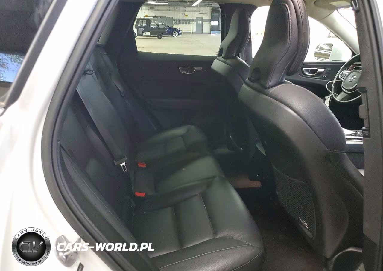 2023 Volvo Xc60 Plus VIN:YV4L12RE1P1266018 - 11