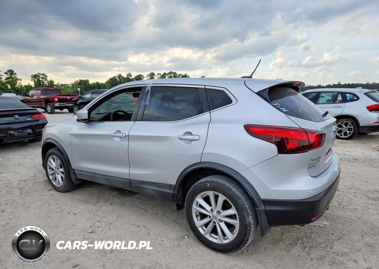 2017 Nissan Rogue Sport S VIN:JN1BJ1CP2HW004079 - 2