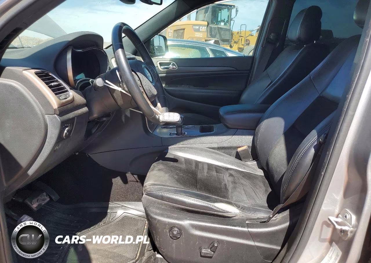 2015 Jeep Grand Cherokee Laredo VIN:1C4RJFAG1FC637084 - 7