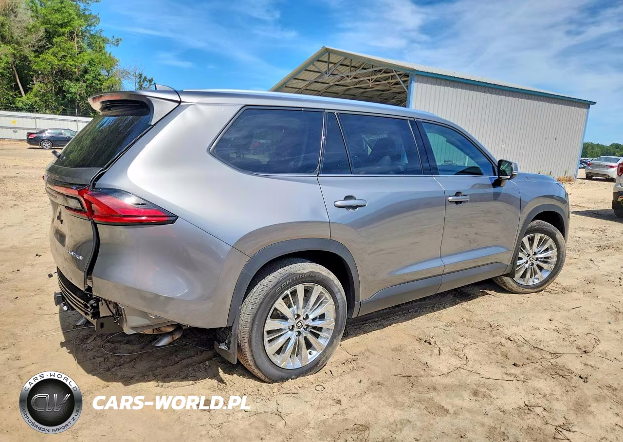 2026 Toyota Grand Highlander Platinum VIN:5TDAAAB56TS120824 - 3