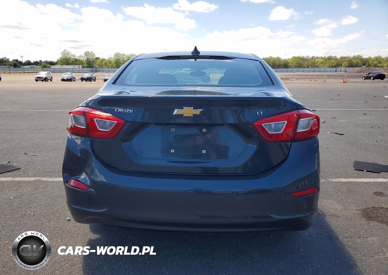 2018 Chevrolet Cruze Lt VIN:1G1BE5SM3J7186982 - 6