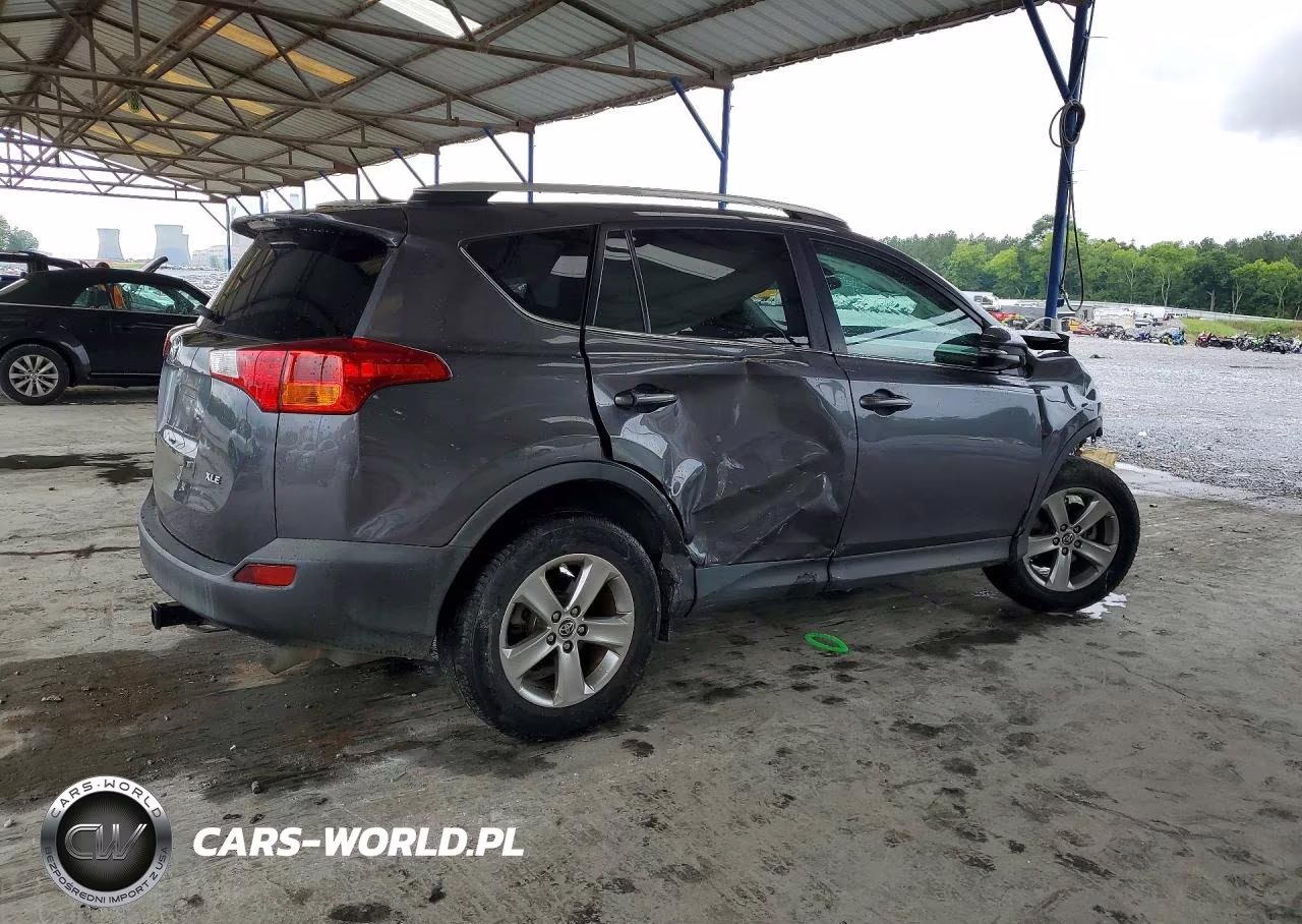 2015 Toyota Rav4 Xle VIN:2T3WFREVXFW136951 - 3