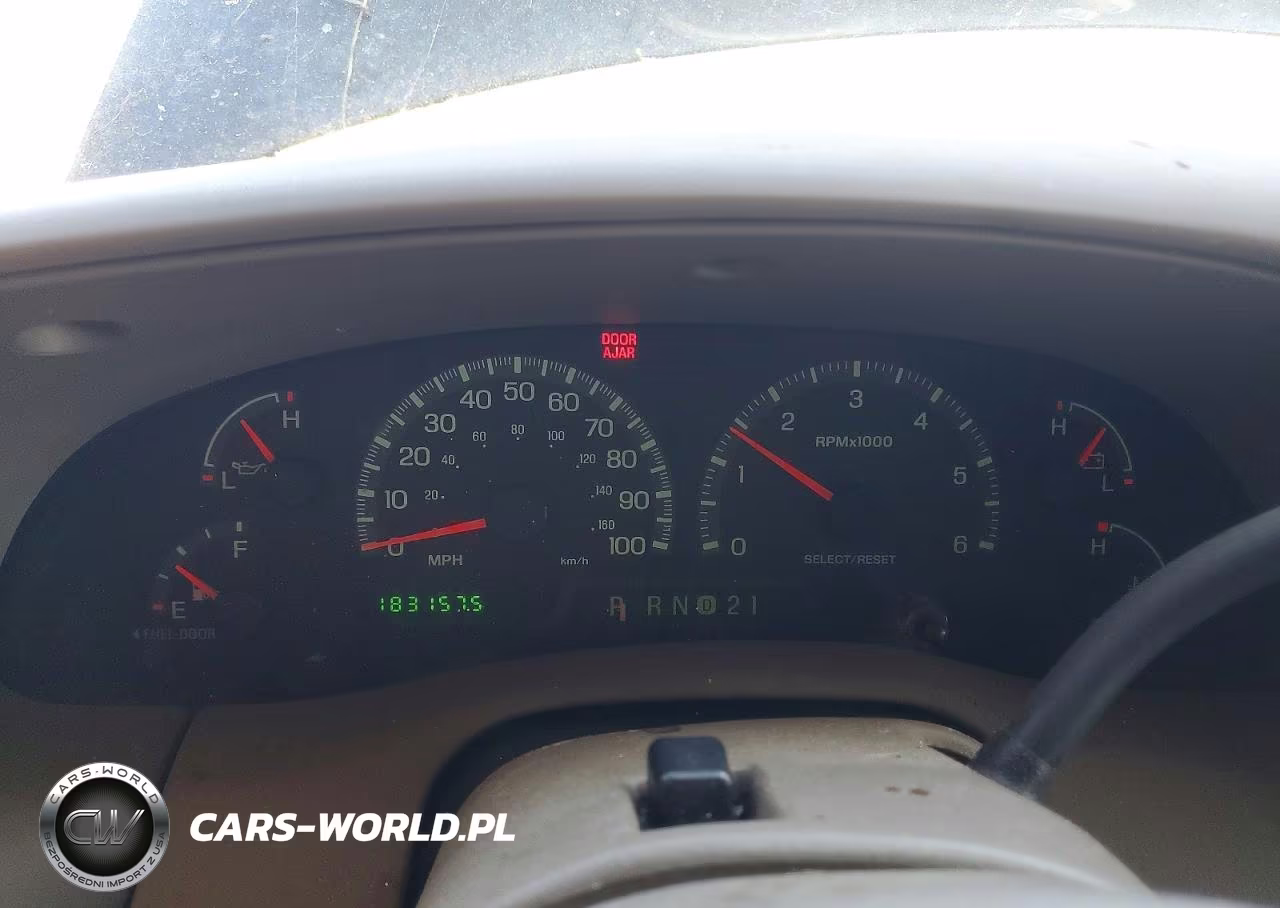 2000 Ford Expedition Eddie Bauer VIN:1FMFU18L7YLB54682 - 9