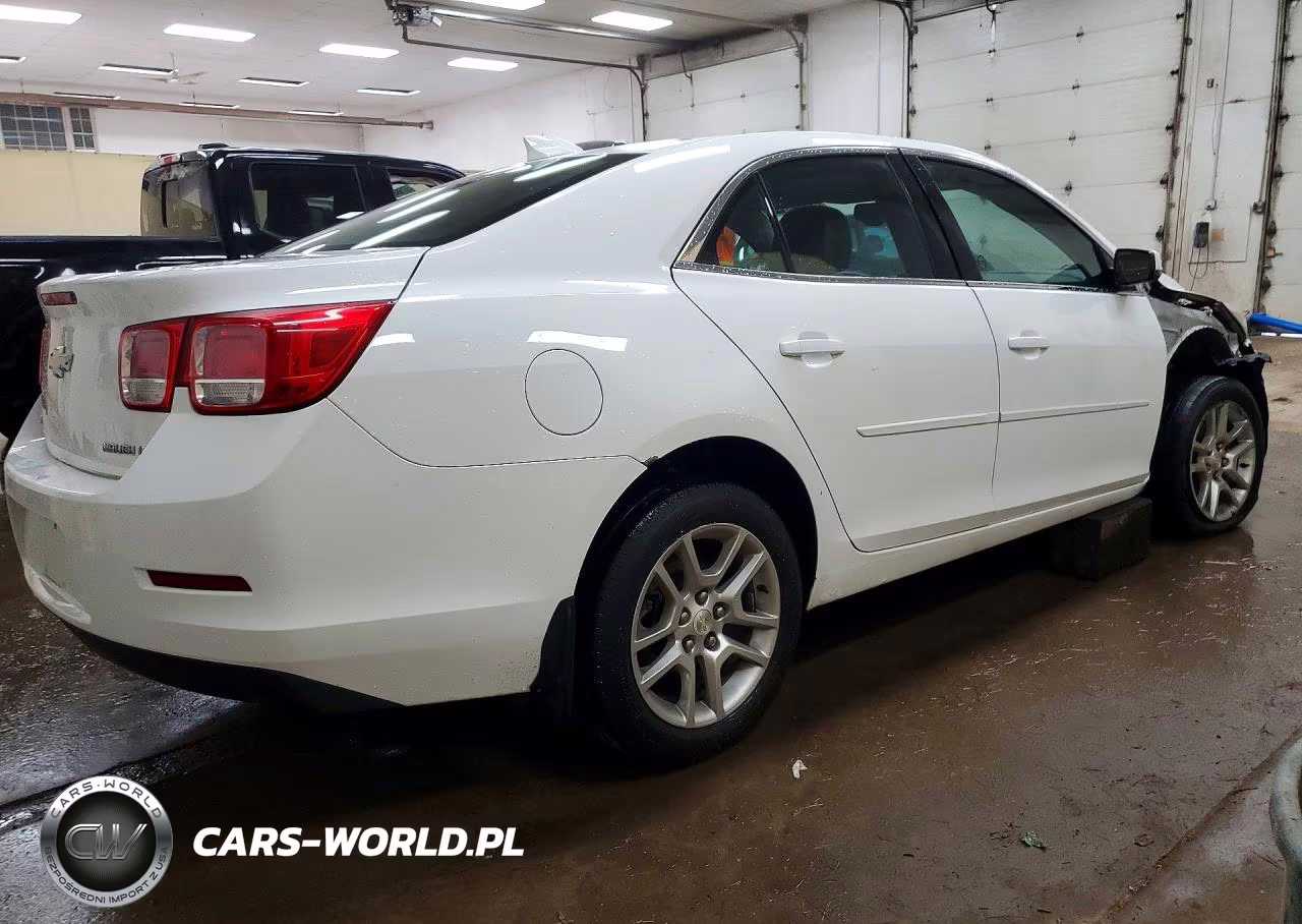 2015 Chevrolet Malibu 1Lt VIN:1G11C5SL4FF295814 - 3