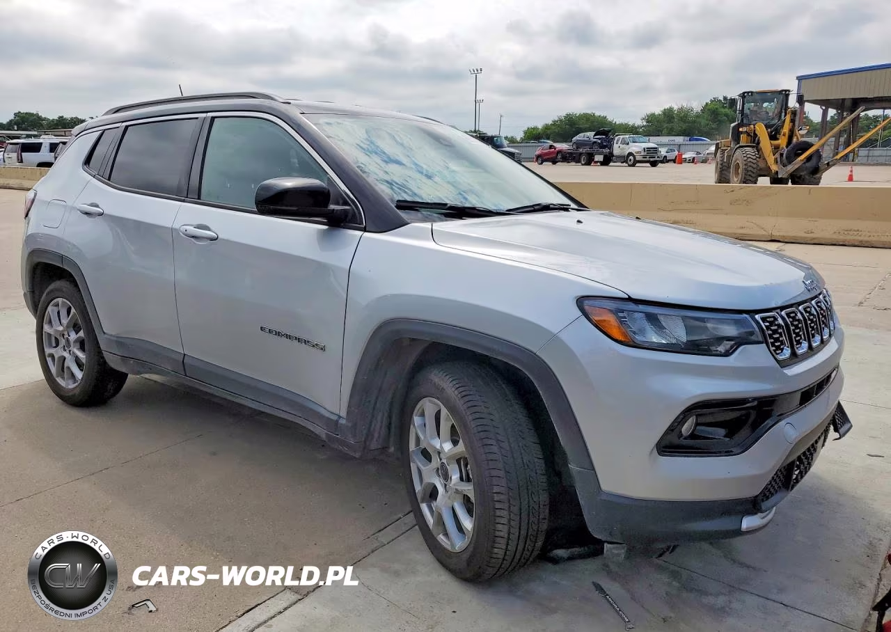 2025 Jeep Compass Limited VIN:3C4NJDCN4ST505062 - 4