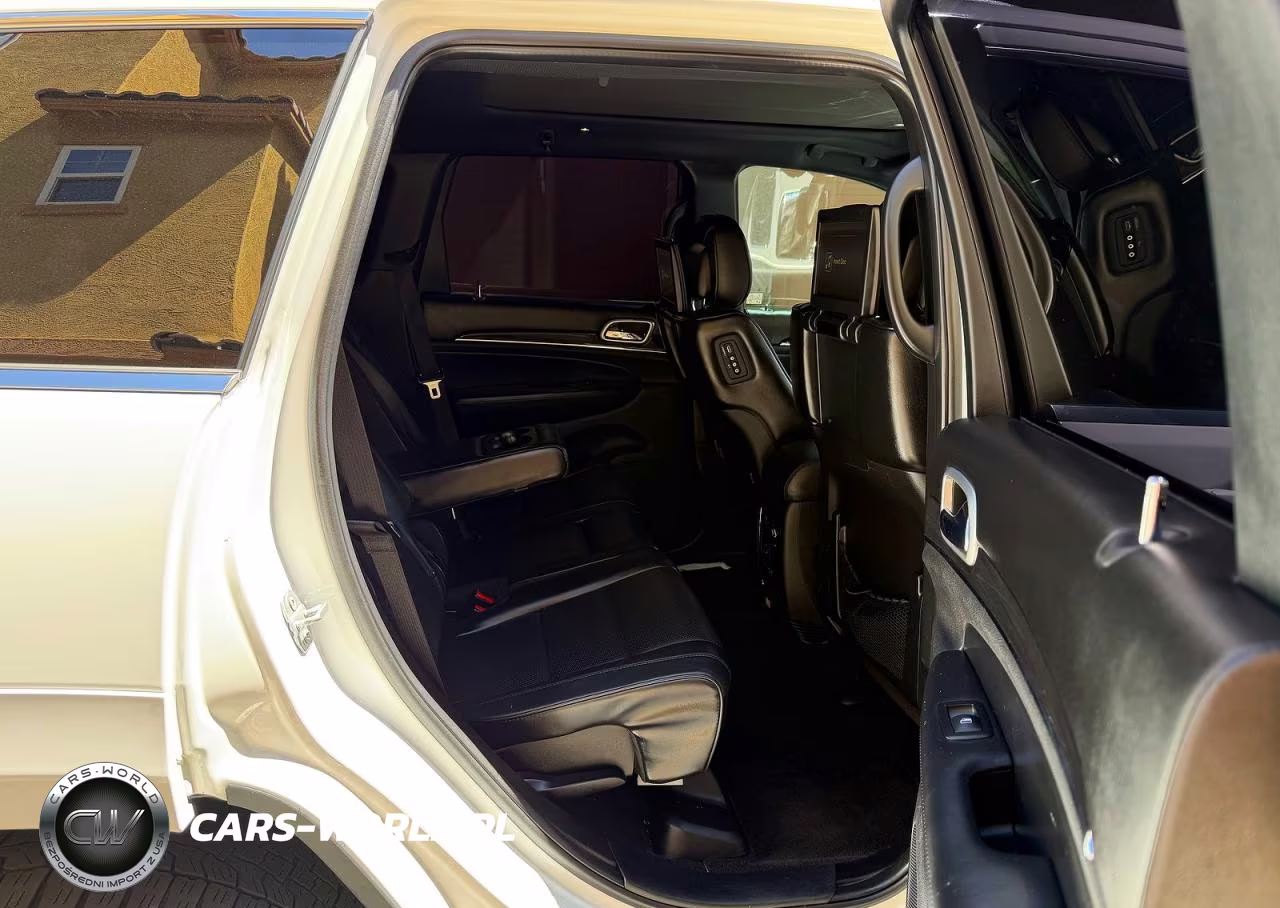 2016 Jeep Grand Cherokee Overland VIN:1C4RJFCG3GC338405 - 6