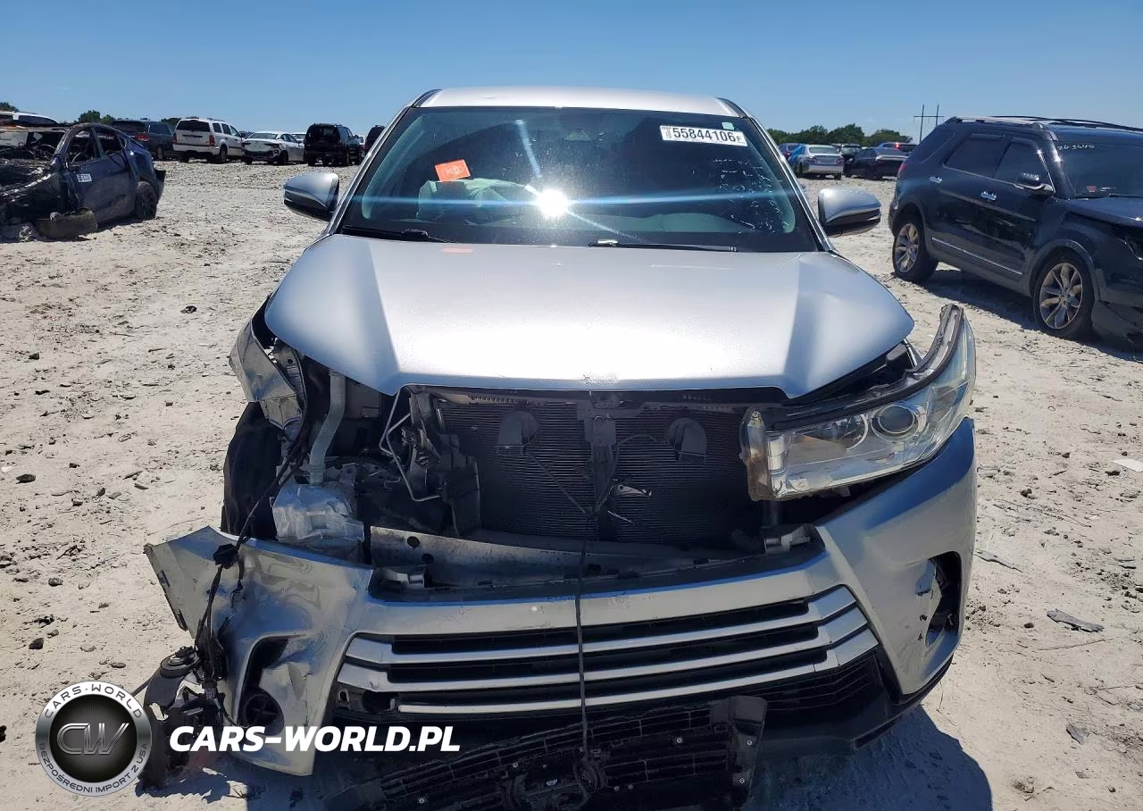 2018 Toyota Highlander Le VIN:5TDZARFH0JS040891 - 5