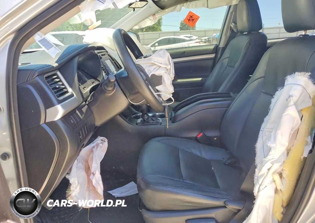 2018 Toyota Highlander Le VIN:5TDZARFH0JS040891 - 7