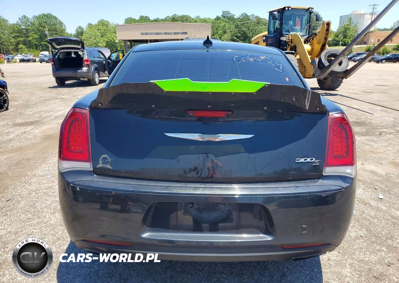 2018 Chrysler 300 S VIN:2C3CCABG2JH231570 - 6