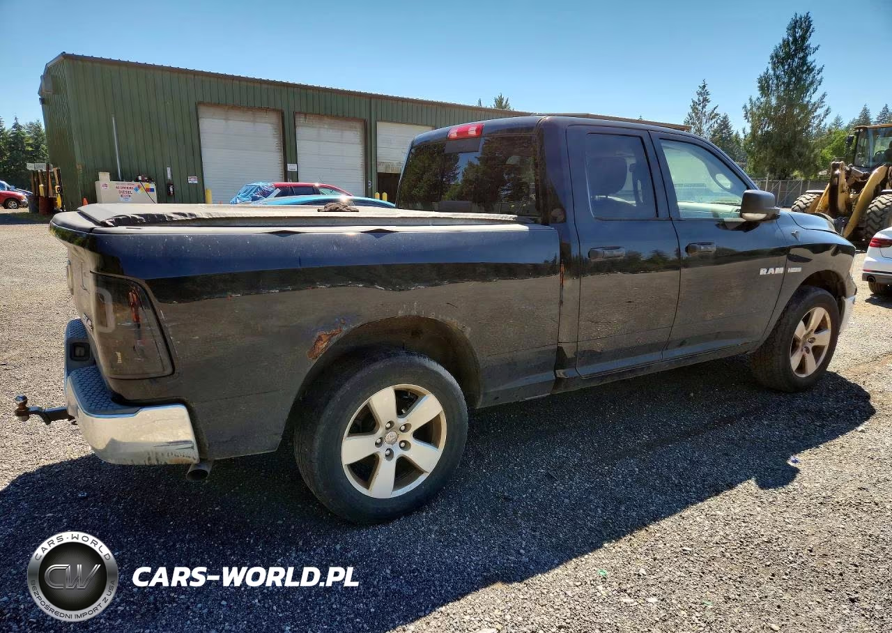 2009 Dodge Ram 1500 VIN:1D3HV18TX9S820345 - 3