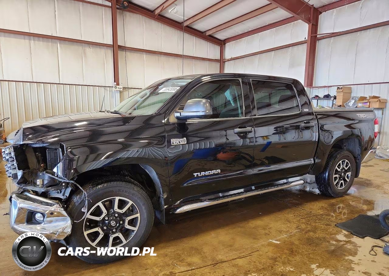 2018 Toyota Tundra Crewmax Sr5