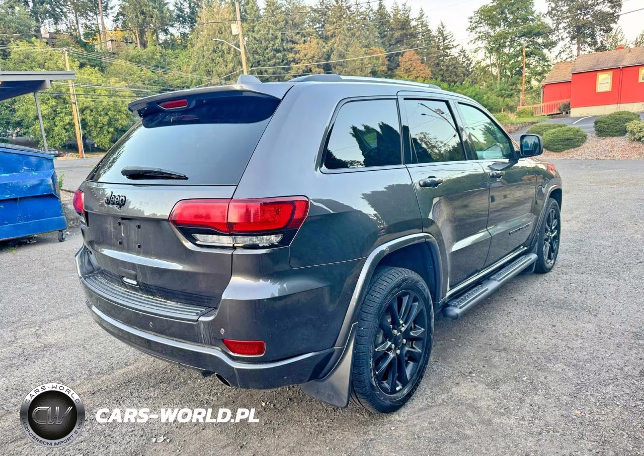 2020 Jeep Grand Cherokee Laredo VIN:1C4RJFAG0LC147151 - 4