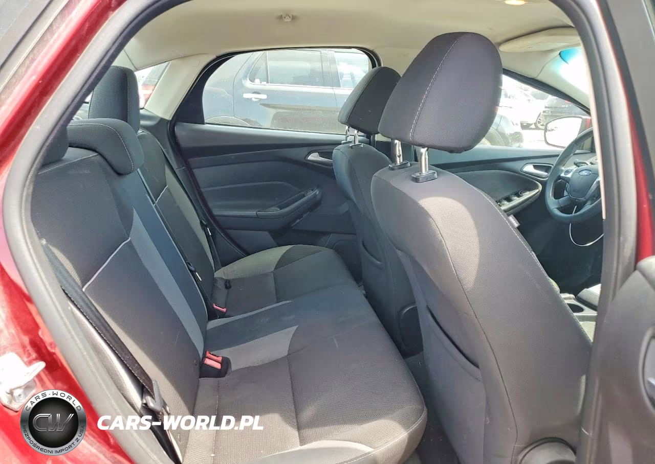 2014 Ford Focus Se VIN:1FADP3F22EL321704 - 10
