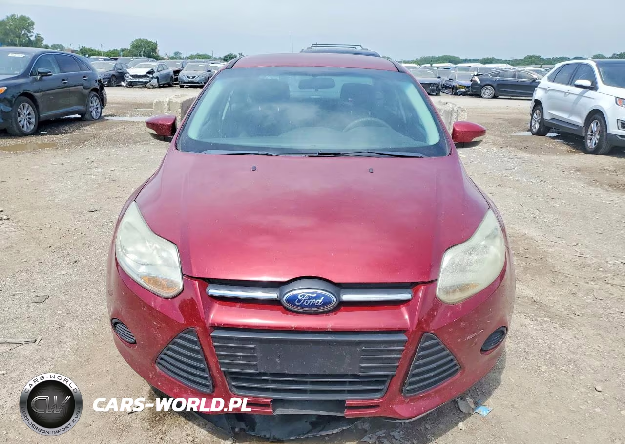 2014 Ford Focus Se VIN:1FADP3F22EL321704 - 5