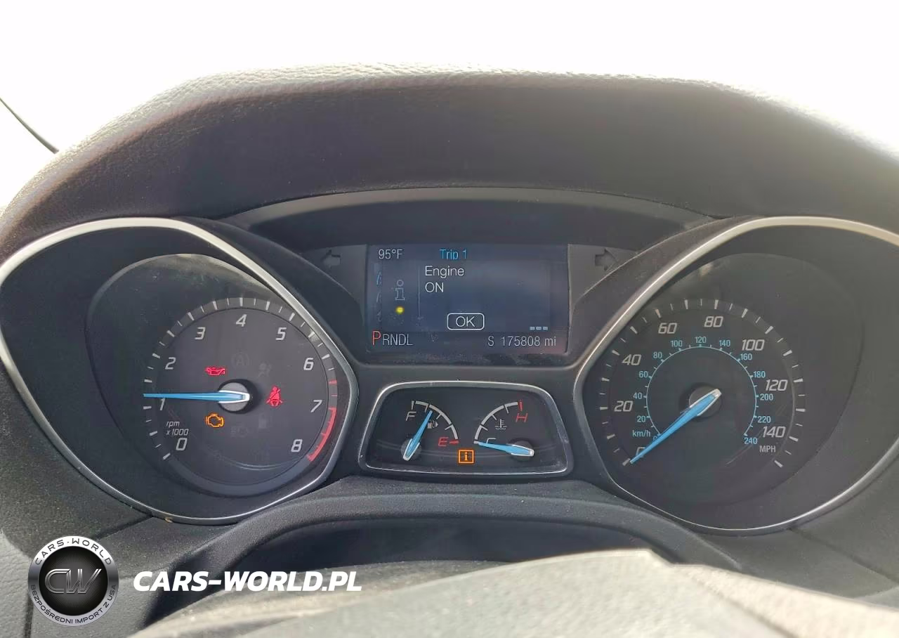 2014 Ford Focus Se VIN:1FADP3F22EL321704 - 9