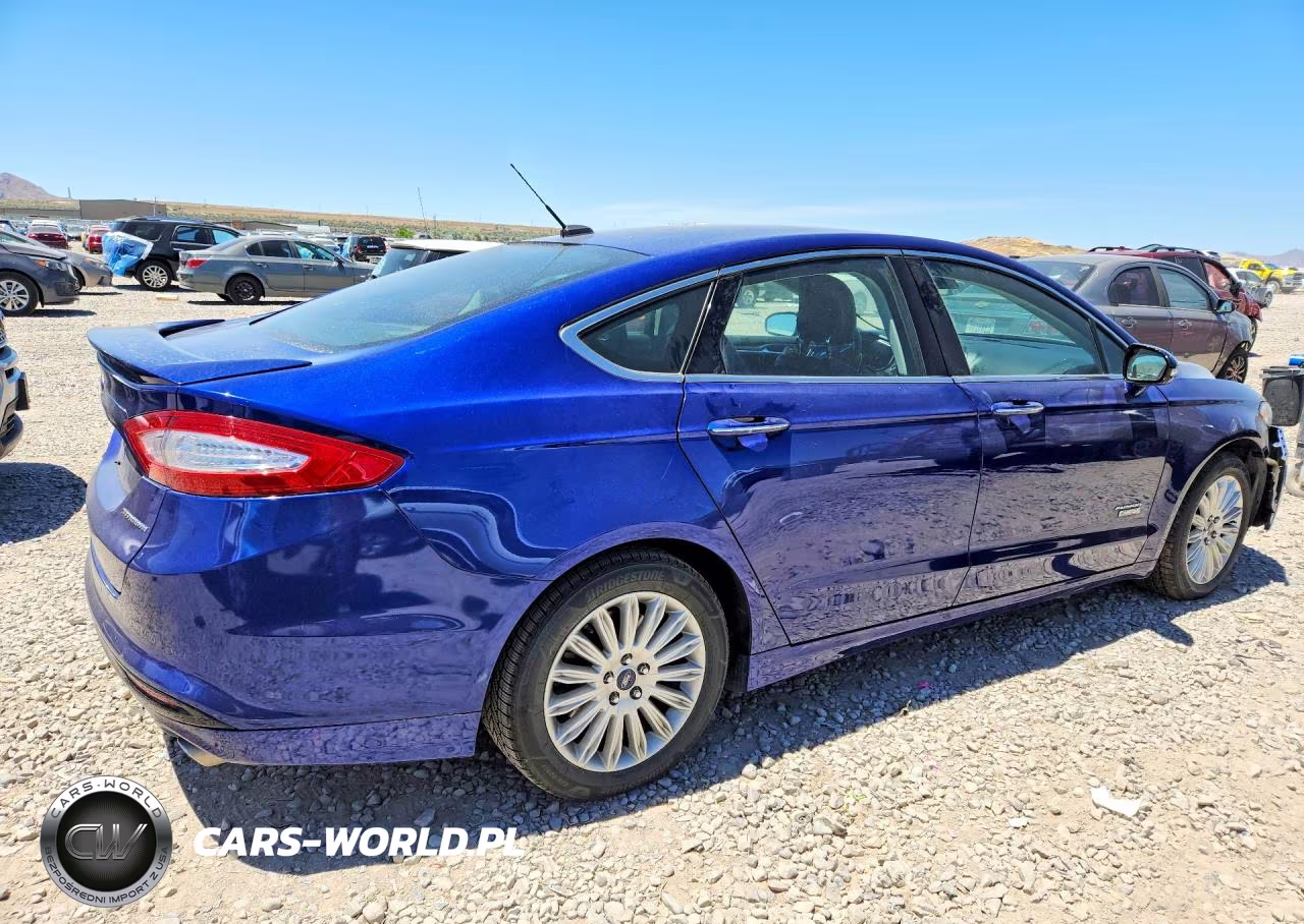 2014 Ford Fusion Titanium Phev VIN:3FA6P0SU2ER292298 - 3