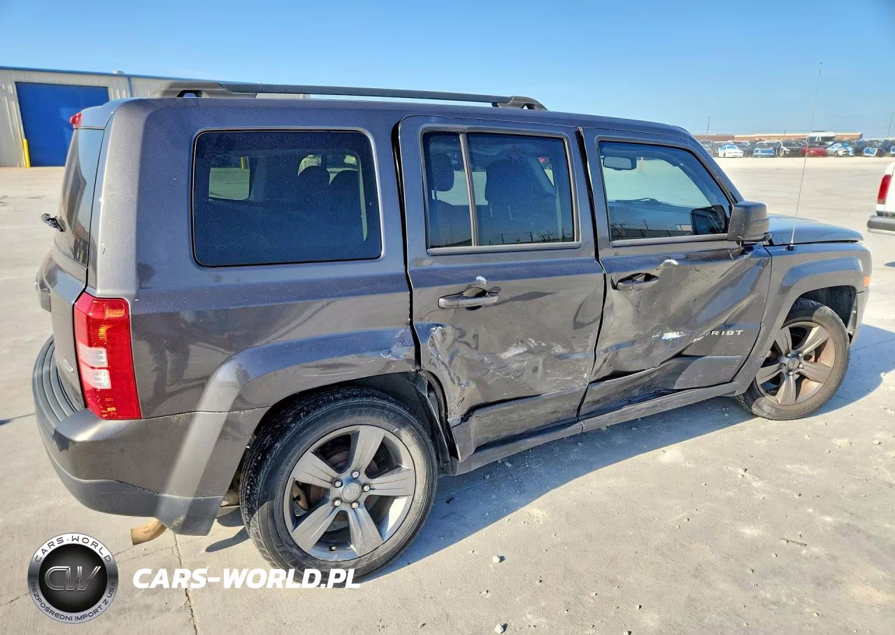 2015 Jeep Patriot Latitude VIN:1C4NJPFA5FD220750 - 3