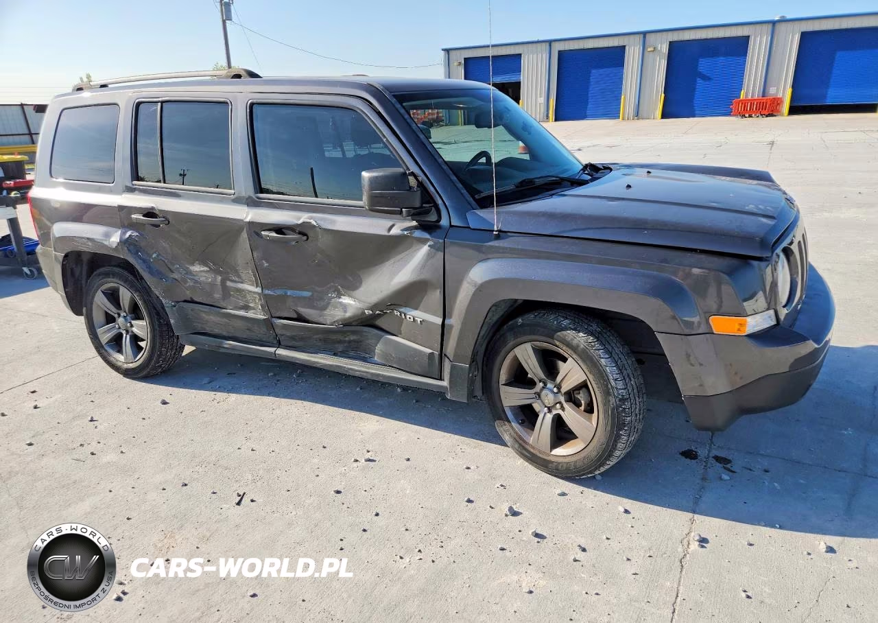 2015 Jeep Patriot Latitude VIN:1C4NJPFA5FD220750 - 4