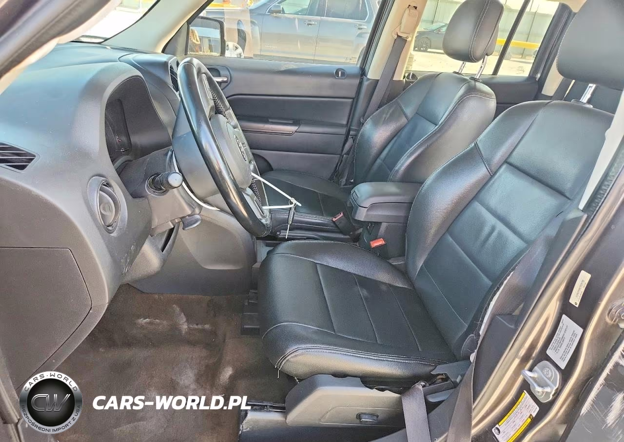 2015 Jeep Patriot Latitude VIN:1C4NJPFA5FD220750 - 7