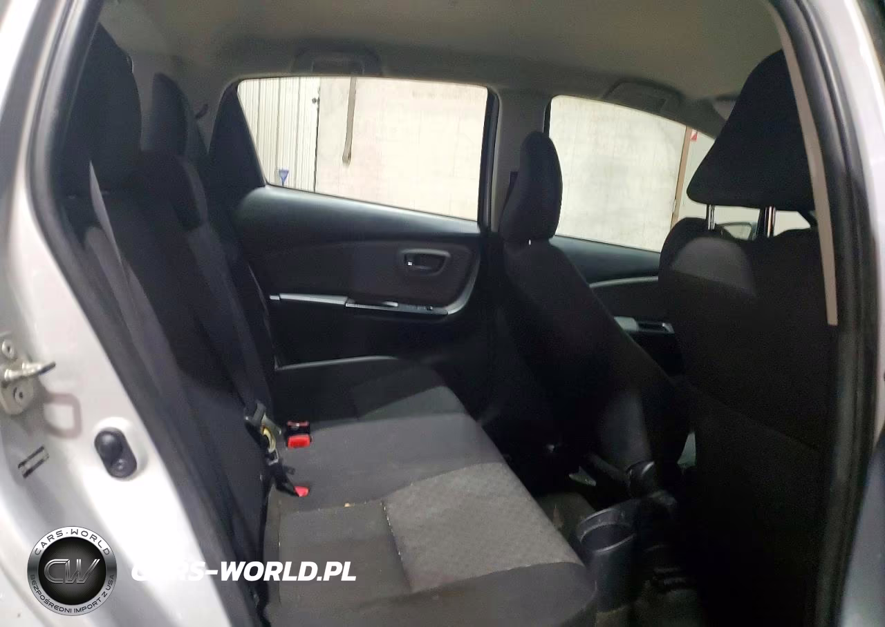 2015 Toyota Yaris 5-Door Le VIN:VNKKTUD38FA055740 - 10