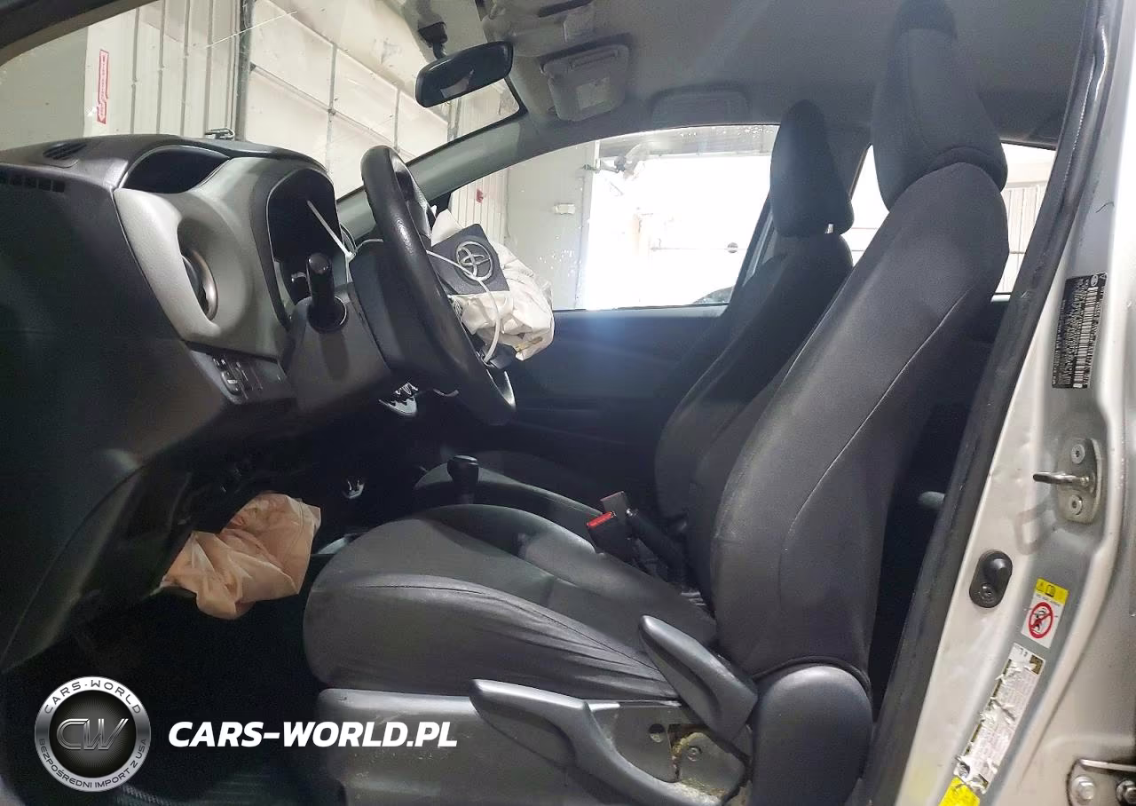 2015 Toyota Yaris 5-Door Le VIN:VNKKTUD38FA055740 - 7