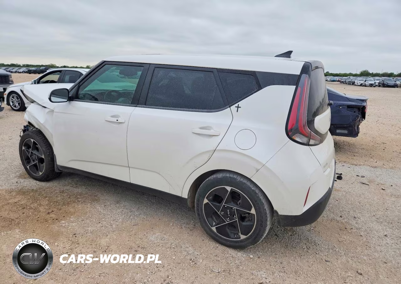 2023 Kia Soul VIN:KNDJ33AU4P7860192 - 2