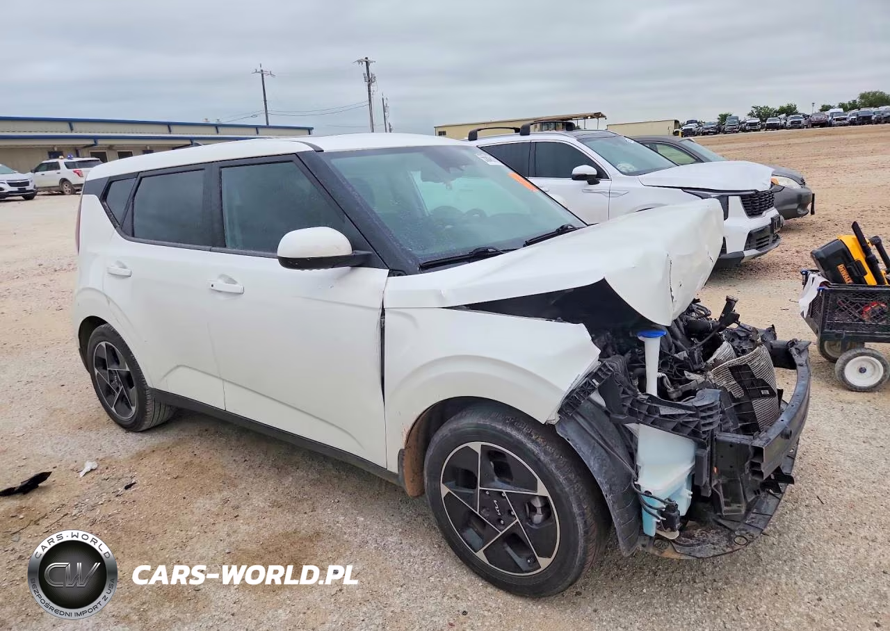 2023 Kia Soul VIN:KNDJ33AU4P7860192 - 4