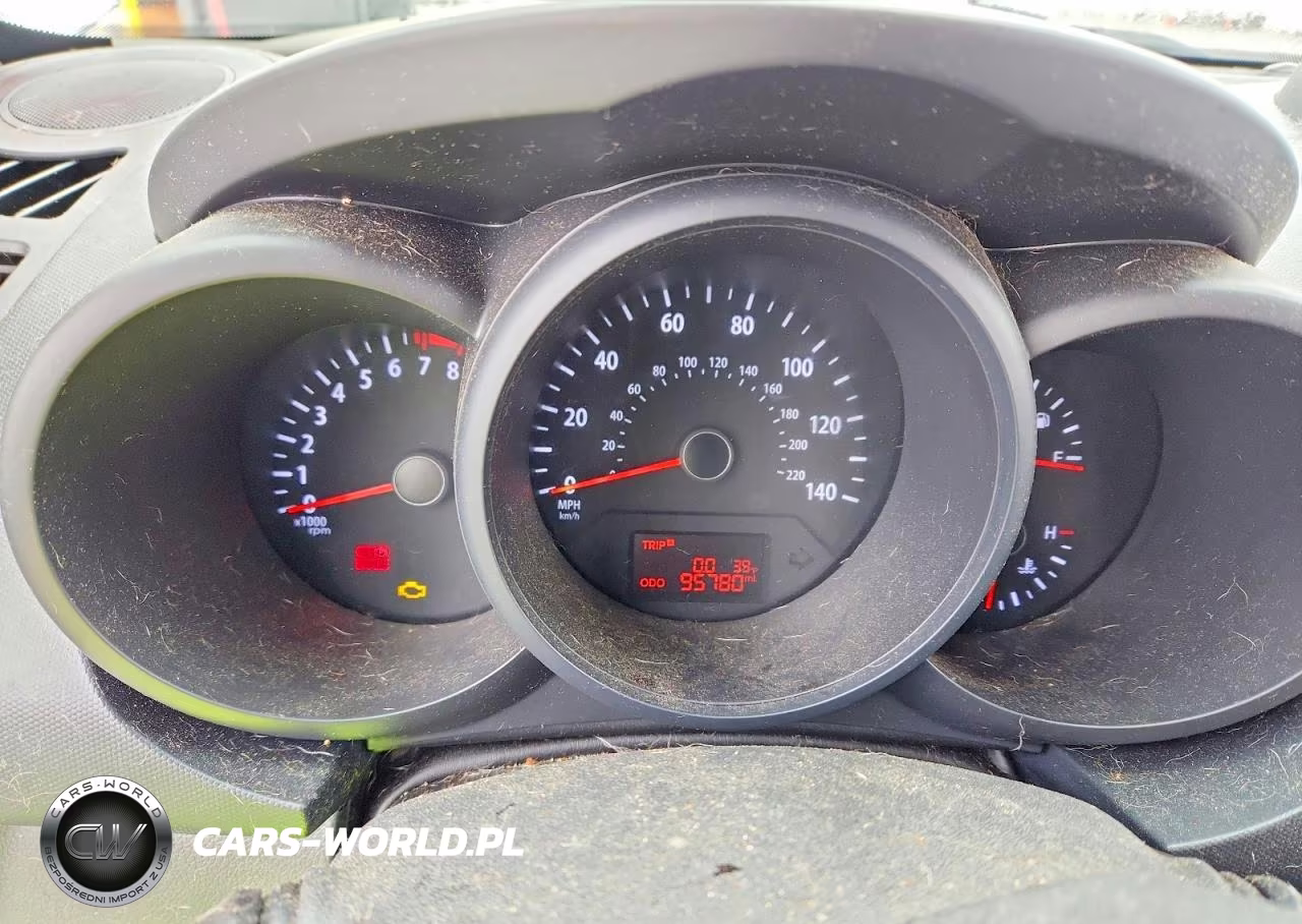 2012 Kia Soul Base VIN:KNDJT2A50C7377991 - 9