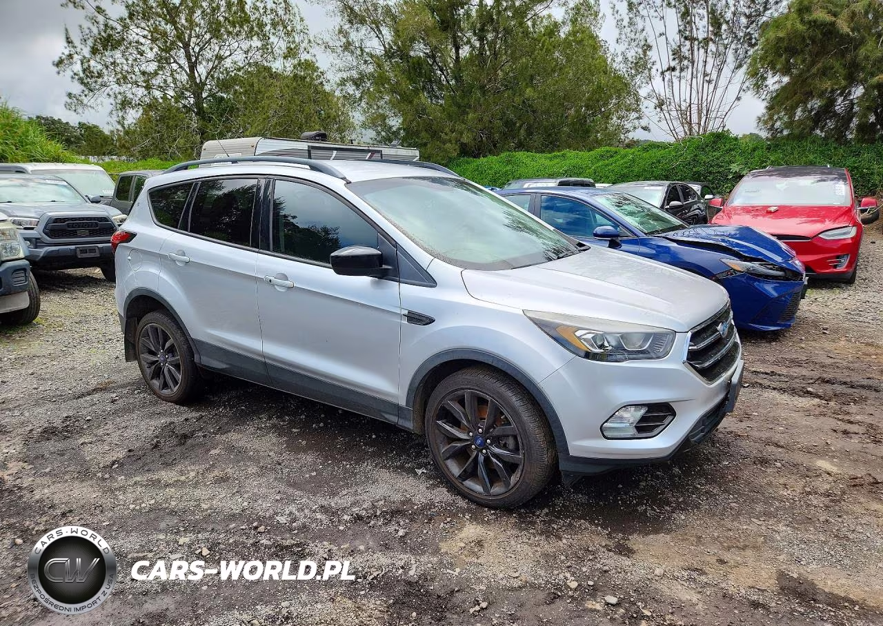 2019 Ford Escape Se VIN:1FMCU9GD3KUA07532 - 4