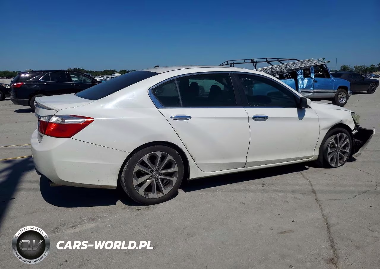 2015 Honda Accord Sport VIN:1HGCR2F52FA258820 - 3
