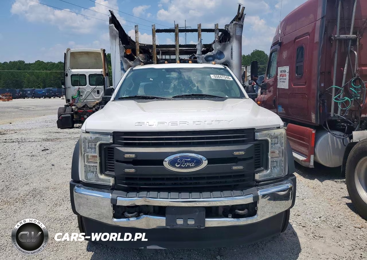2017 Ford F550 Super Duty Box Truck VIN:1FDUF5GT5HEC72440 - 5