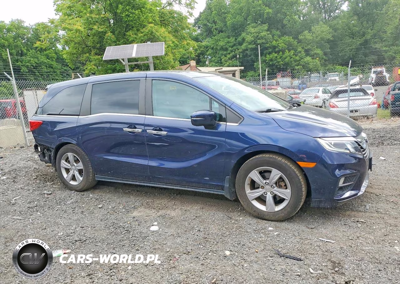 2018 Honda Odyssey Ex VIN:5FNRL6H57JB094804 - 4