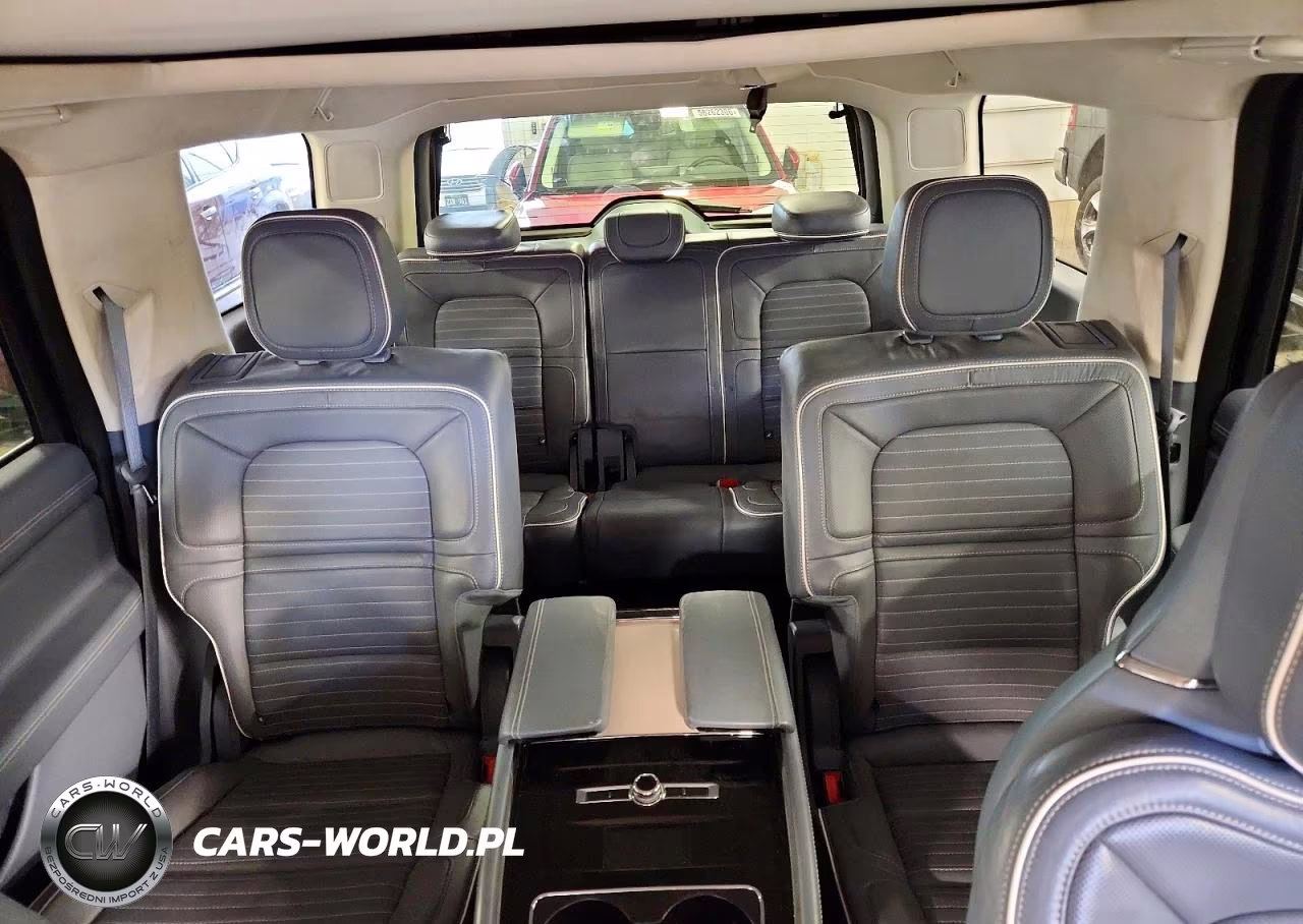 2019 Lincoln Navigator Black Label VIN:5LMJJ2TT0KEL24907 - 10