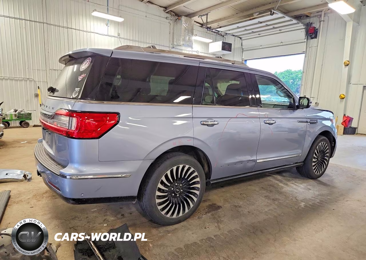 2019 Lincoln Navigator Black Label VIN:5LMJJ2TT0KEL24907 - 3