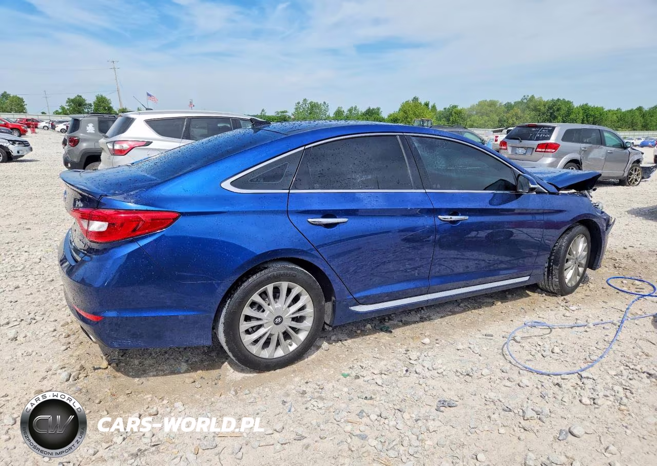 2015 Hyundai Sonata Limited VIN:5NPE34AF4FH043100 - 3