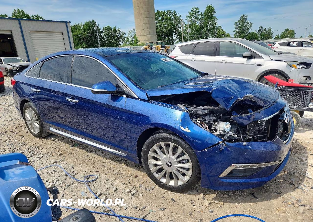 2015 Hyundai Sonata Limited VIN:5NPE34AF4FH043100 - 4