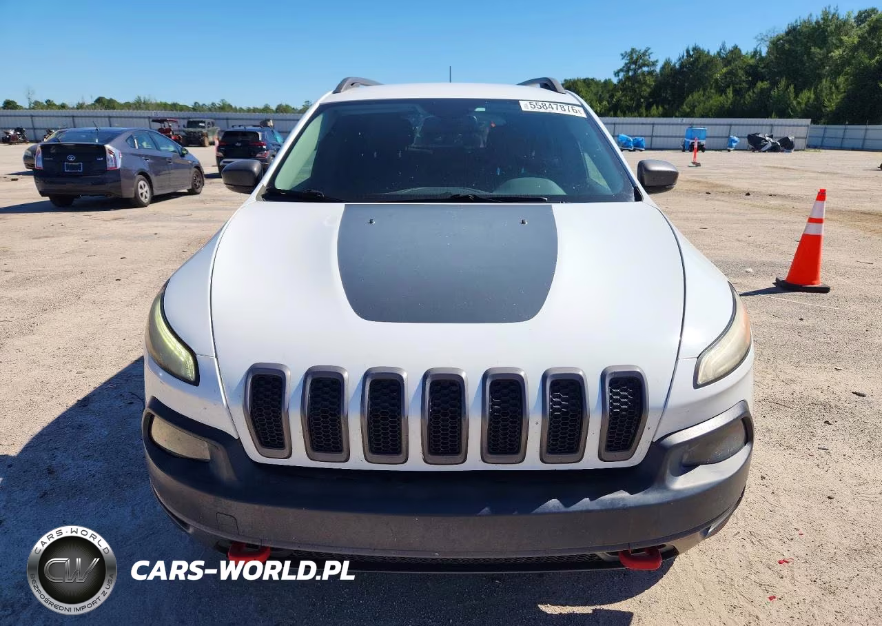 2015 Jeep Cherokee Trailhawk VIN:1C4PJMBS2FW502578 - 5