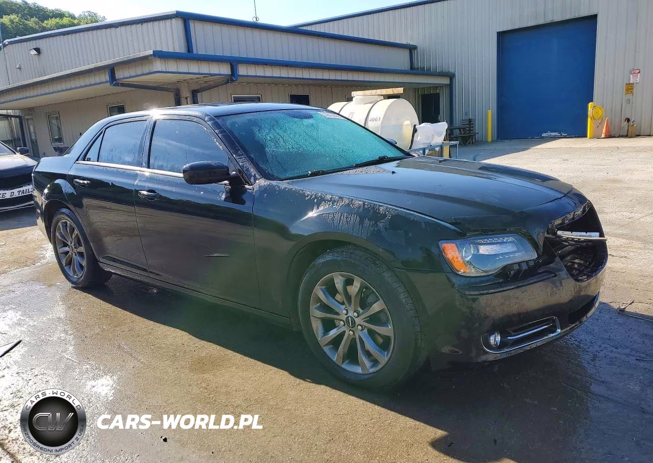 2014 Chrysler 300 S VIN:2C3CCAGG1EH229517 - 4