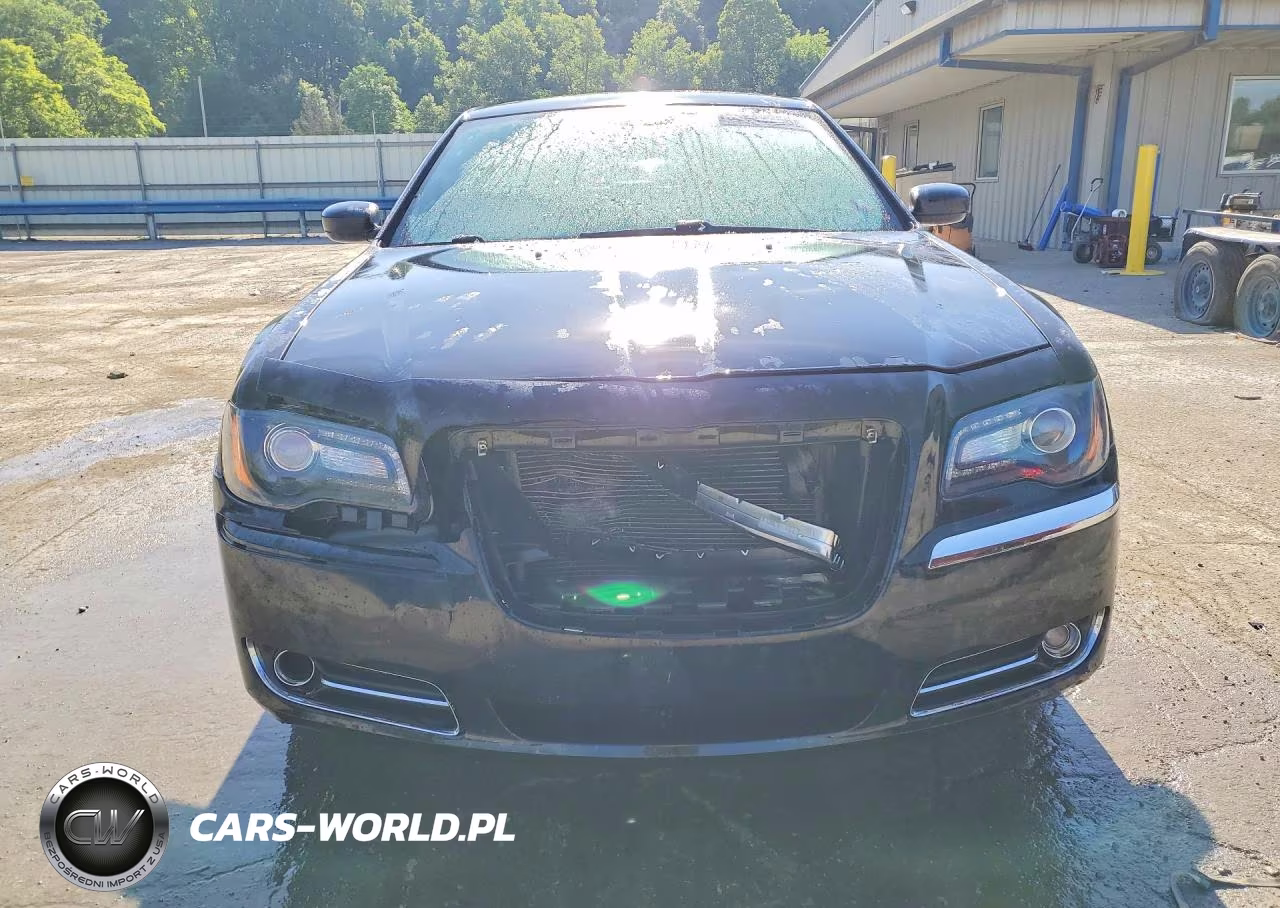2014 Chrysler 300 S VIN:2C3CCAGG1EH229517 - 5