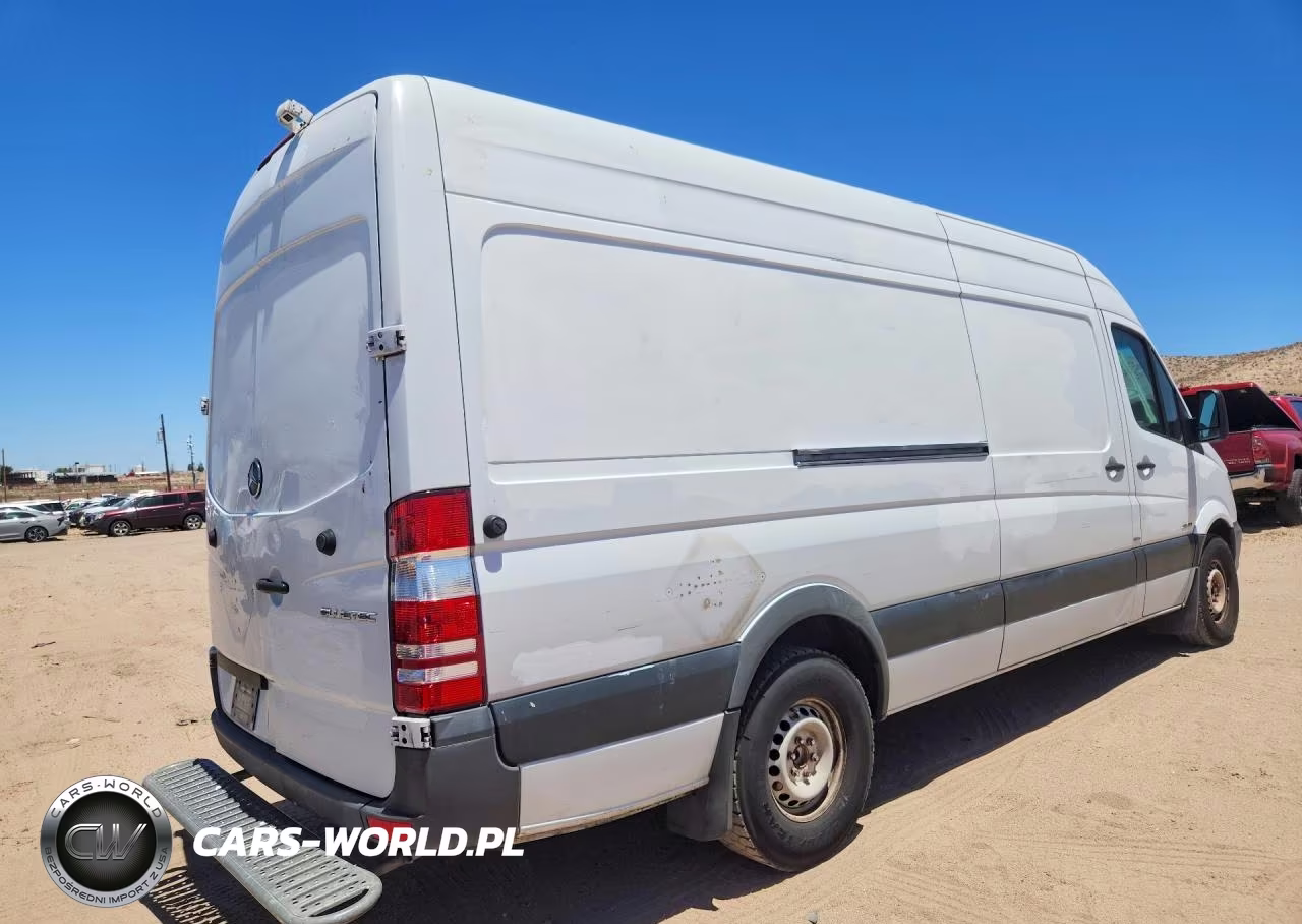 2014 Mercedes Benz Sprinter 2500 Delivery Van VIN:WD3PE8DE8E5899697 - 3