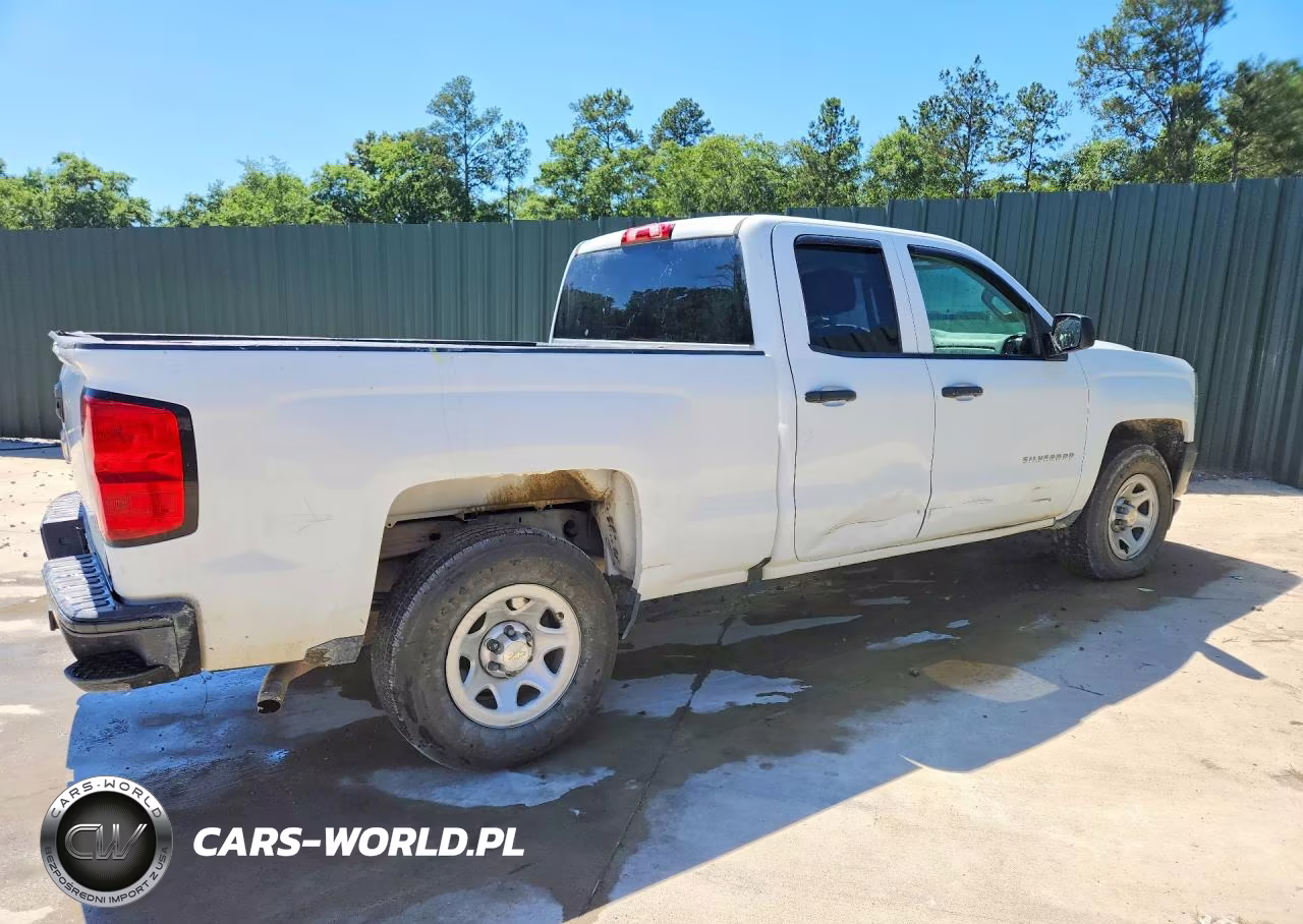 2018 Chevrolet Silverado C1500 VIN:1GCRCNEH1JZ309094 - 3