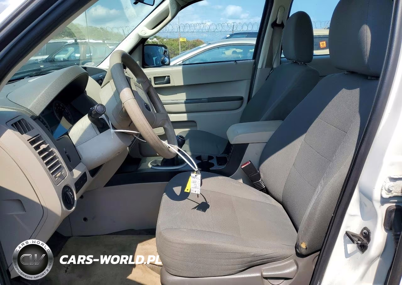 2011 Ford Escape Xls VIN:1FMCU0C70BKB14478 - 7