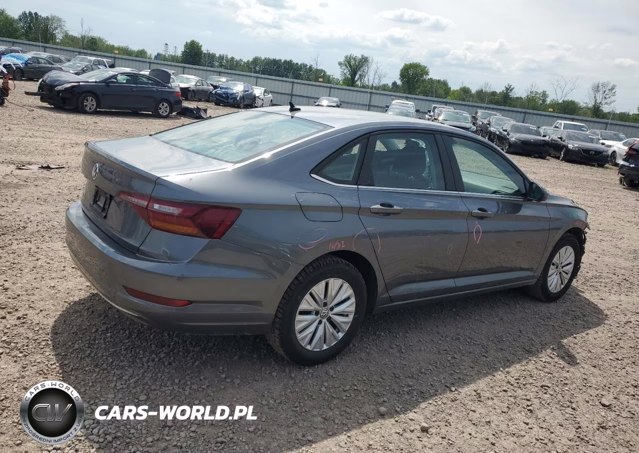 2019 Volkswagen Jetta S VIN:3VWC57BU1KM179637 - 3